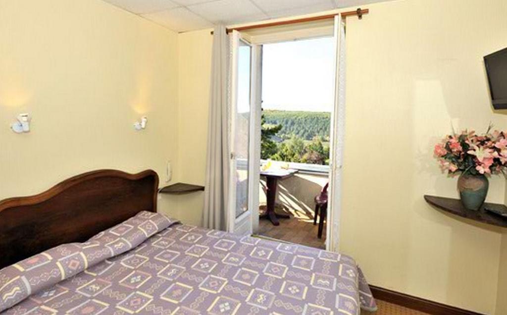 Le Compostelle Hotel Vezelay Room photo