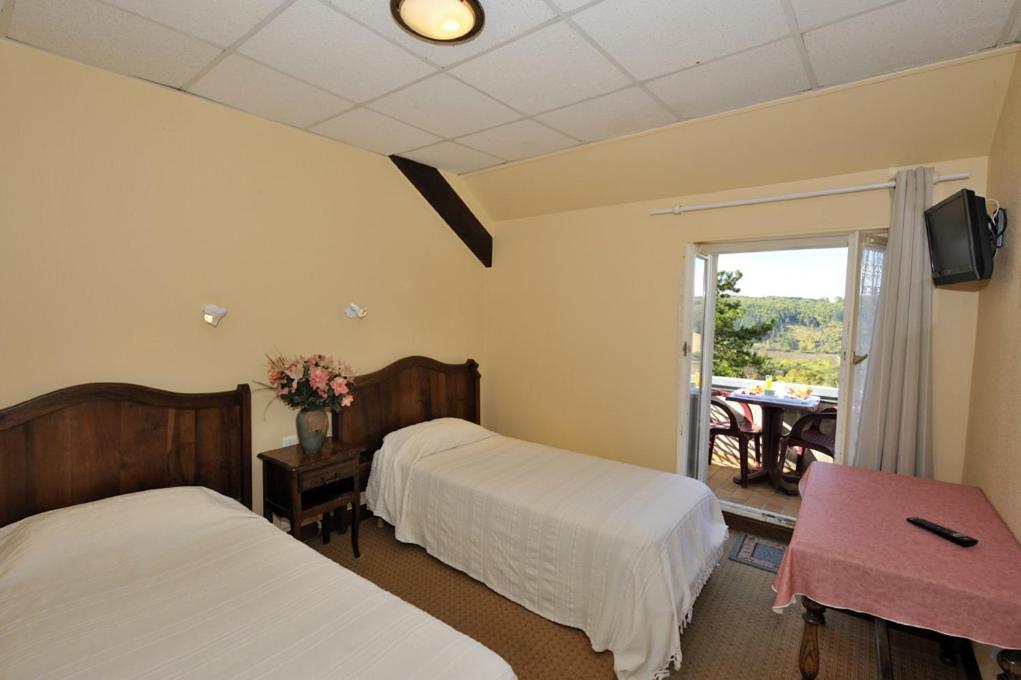 Le Compostelle Hotel Vezelay Room photo