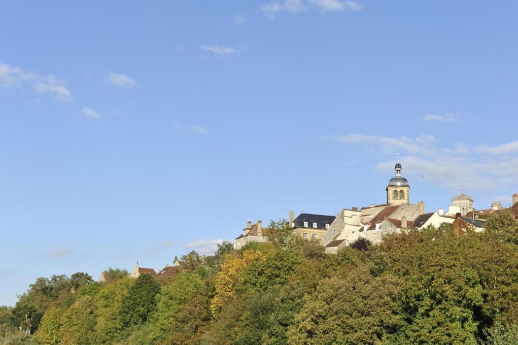 Le Compostelle Hotel Vezelay Exterior photo